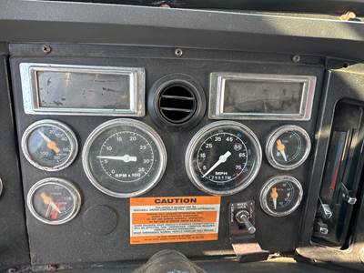 Ford L8000 Instrument Panel Cluster