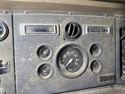 Ford LT8000 Instrument Panel Cluster