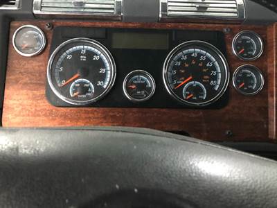 Freightliner Cascadia Instrument Panel Cluster
