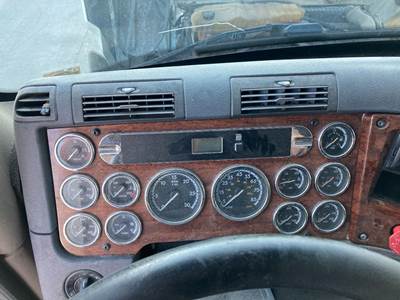 Freightliner Cascadia Instrument Panel Cluster
