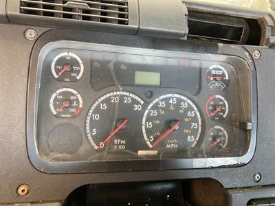 Freightliner Cascadia Instrument Panel Cluster