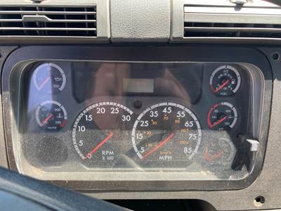 Freightliner Cascadia Instrument Panel Cluster