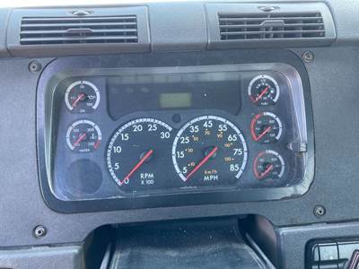 Freightliner Cascadia Instrument Panel Cluster