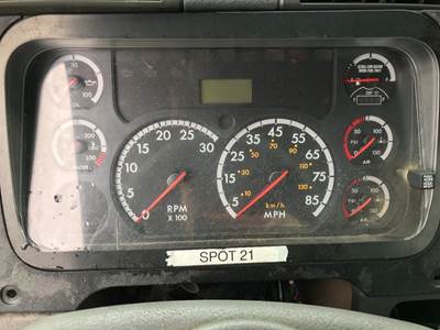 Freightliner Cascadia Instrument Panel Cluster