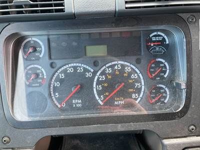Freightliner Cascadia Instrument Panel Cluster