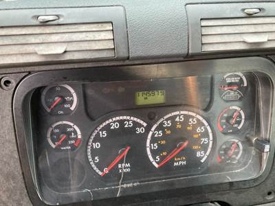 Freightliner Cascadia Instrument Panel Cluster