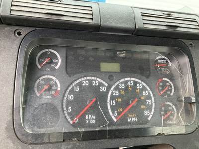 Freightliner Cascadia Instrument Panel Cluster