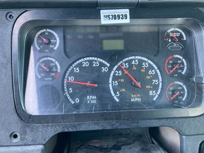 Freightliner Cascadia Instrument Panel Cluster