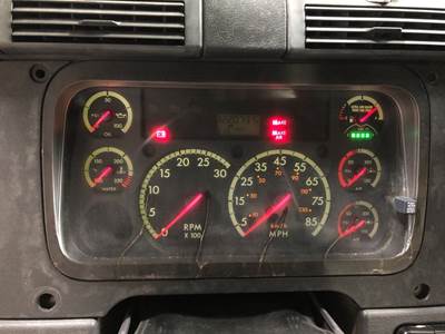 Freightliner Cascadia Instrument Panel Cluster