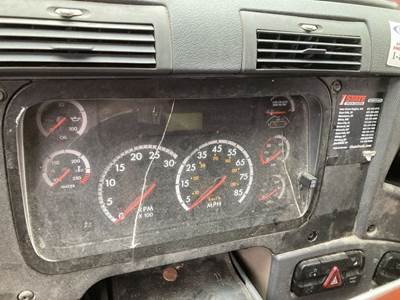 Freightliner Cascadia Instrument Panel Cluster
