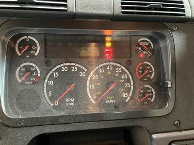 Freightliner Cascadia Instrument Panel Cluster