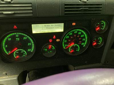 Freightliner Cascadia Instrument Panel Cluster