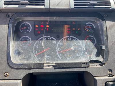 Freightliner Cascadia Instrument Panel Cluster