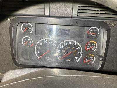 Freightliner Cascadia Instrument Panel Cluster