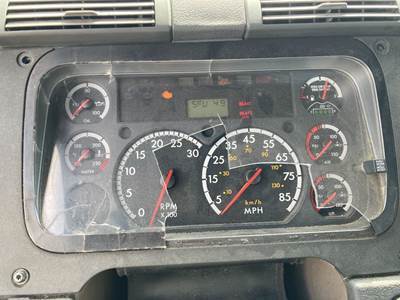 Freightliner Cascadia Instrument Panel Cluster