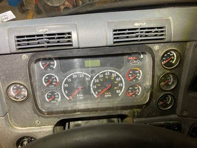 Freightliner Cascadia Instrument Panel Cluster