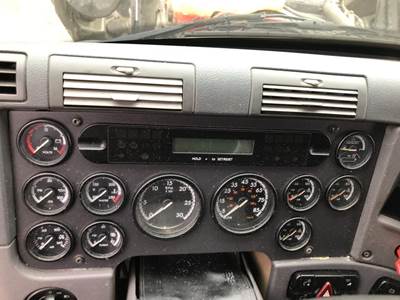 Freightliner Cascadia Instrument Panel Cluster