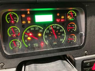 Freightliner Cascadia Instrument Panel Cluster
