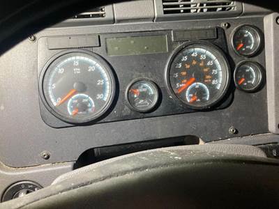 Freightliner Cascadia Instrument Panel Cluster