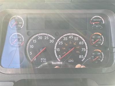 Freightliner Cascadia Instrument Panel Cluster