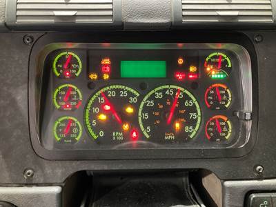 Freightliner Cascadia Instrument Panel Cluster