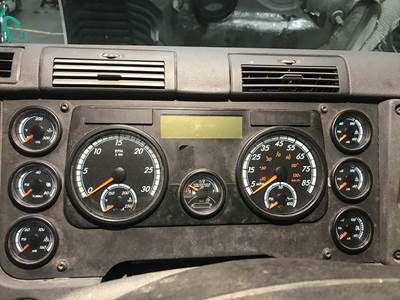 Freightliner Cascadia Instrument Panel Cluster