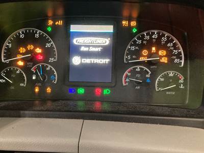 Freightliner Cascadia Instrument Panel Cluster