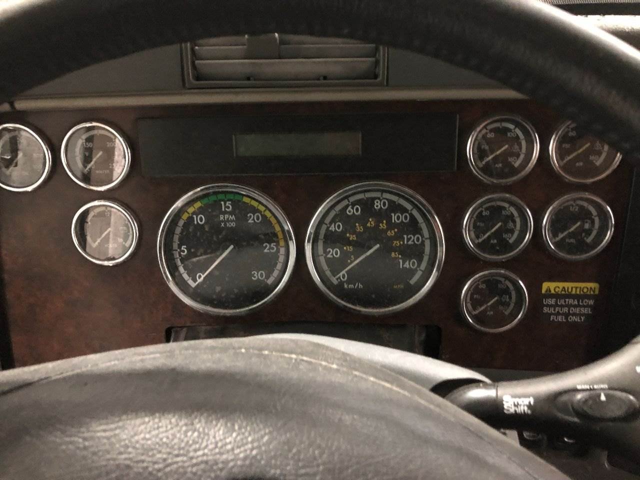 2009 Freightliner Century Class 120 Instrument Panel Cluster for a