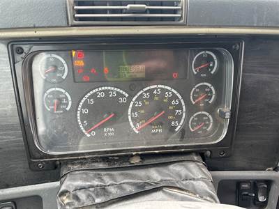 Freightliner Columbia 120 Instrument Panel Cluster