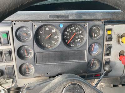 Freightliner FL112 Instrument Panel Cluster
