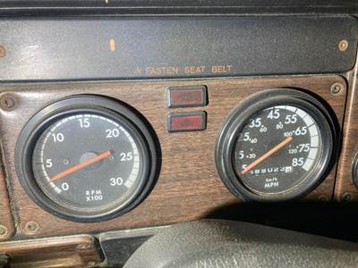 Freightliner FLD120 Classic Instrument Panel Cluster