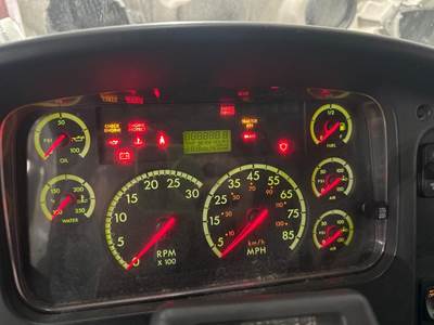 Freightliner M2 106 Instrument Panel Cluster