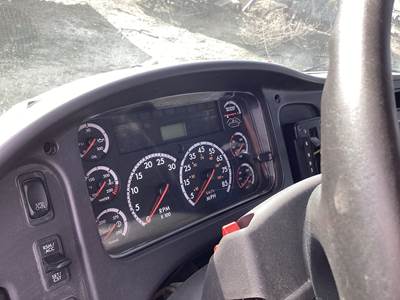 Freightliner M2 106 Instrument Panel Cluster