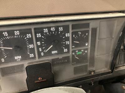 International 4700 Instrument Panel Cluster