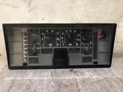 International 8100 Instrument Panel Cluster
