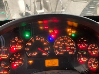 International 8600 Instrument Panel Cluster