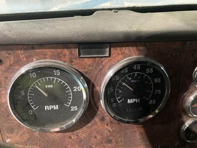 International 9400 Instrument Panel Cluster