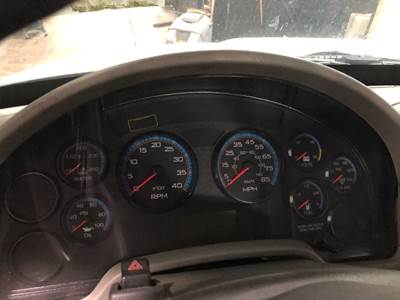 International DuraStar 4300 Instrument Panel Cluster for a International Durastar (4300)