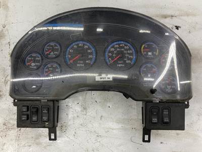 International DuraStar 4300 Instrument Panel Cluster for a International Durastar (4300)