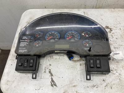 International DuraStar 4300 Instrument Panel Cluster for a International Durastar (4300)