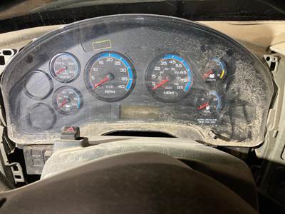 International DuraStar 4300 Instrument Panel Cluster for a International Durastar (4300)