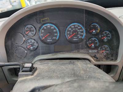 International DuraStar 4300 Instrument Panel Cluster for a International Durastar (4300)