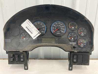 International DuraStar 4300 Instrument Panel Cluster for a International Durastar (4300)