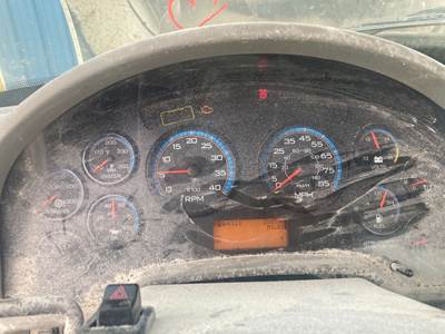 International DuraStar 4400 Instrument Panel Cluster for a International Durastar (4400)