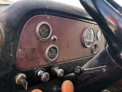 International Loadstar 1600 Instrument Panel Cluster for a International 1600 Loadstar