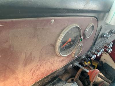 International Loadstar 1700 Instrument Panel Cluster for a International 1700 Loadstar