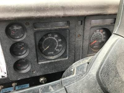 International S1900 Instrument Panel Cluster
