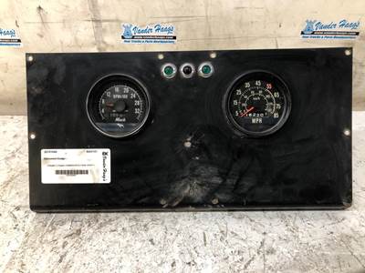 International TranStar 4300 Instrument Panel Cluster for a International 4300 Transtar