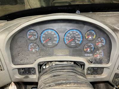 International TranStar 8600 Instrument Panel Cluster for a International Transtar (8600)