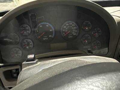 International TranStar 8600 Instrument Panel Cluster for a International Transtar (8600)